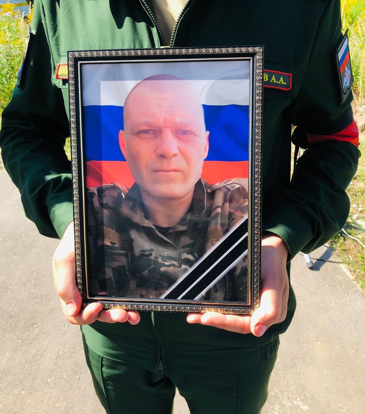 Мемориал Z Павлово-Посадского городского округа: Солин Сергей Николаевич, звание: неизвестно, дата рождения: неизвестно, погиб: неизвестно